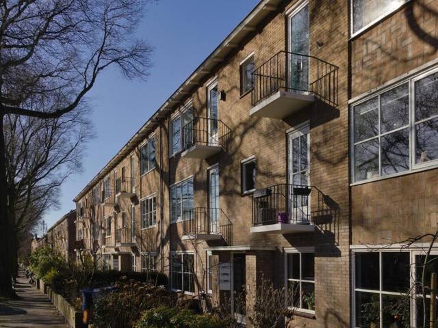 Montréal: maison with 0 - 2 bedrooms, Staging rental