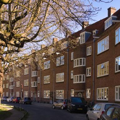 Montréal: unité with 0 - 1 bedrooms for rent by Staging